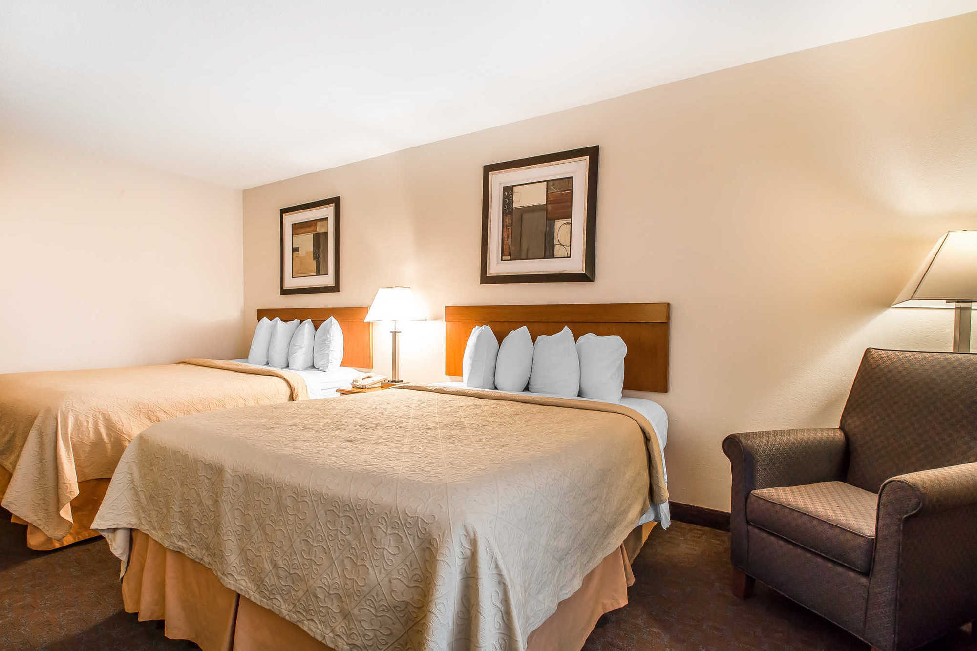 Quality Inn Morris I-80 Номер фото
